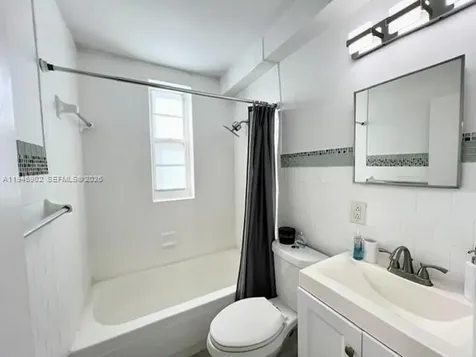 6881 Bay Drive Miami Beach FL 33141