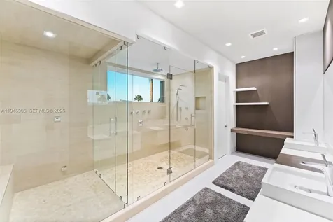 10561 NW 67th Terrace Doral FL 33178