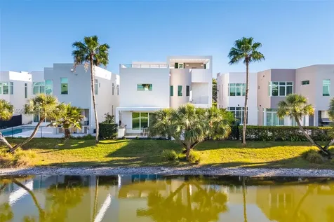 10561 NW 67th Terrace Doral FL 33178