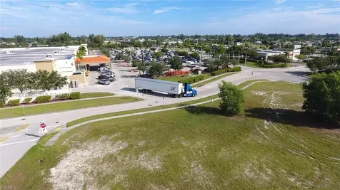 2606 SW 8th Place Cape Coral FL 33914