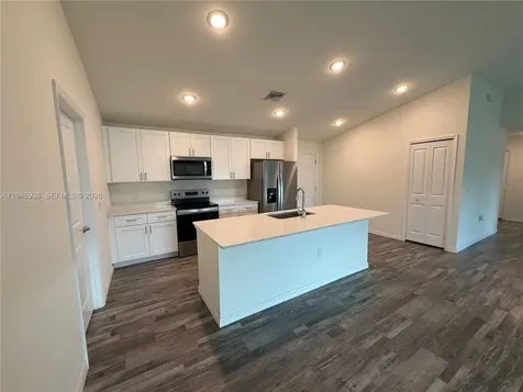 3223 NE 14th Avenue Cape Coral FL 33909