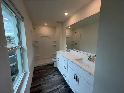3223 NE 14th Avenue Cape Coral FL 33909