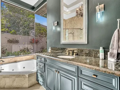 6485 NW 32nd Way Boca Raton FL 33496