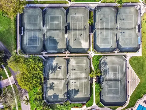 6485 NW 32nd Way Boca Raton FL 33496