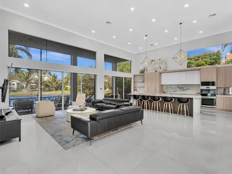 6485 NW 32nd Way Boca Raton FL 33496