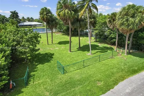 606 Palm Drive Hallandale Beach FL 33009