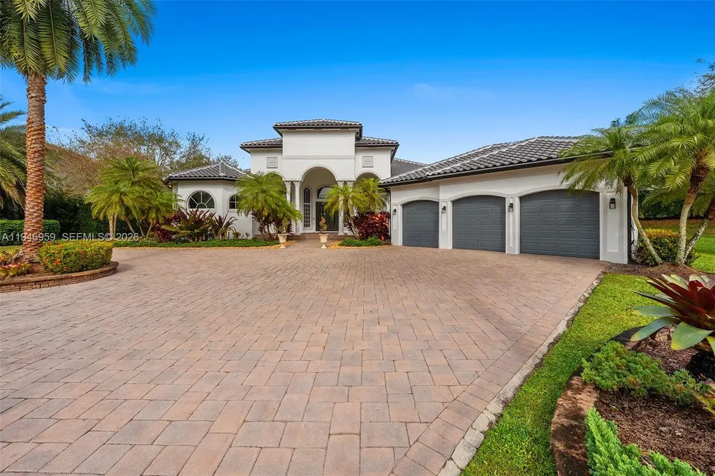 12401 N Stonebrook Circle Davie FL 33330