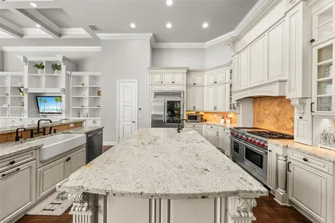 12401 N Stonebrook Circle Davie FL 33330