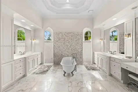 12401 N Stonebrook Circle Davie FL 33330