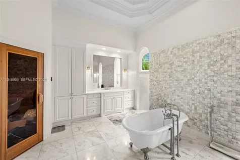 12401 N Stonebrook Circle Davie FL 33330