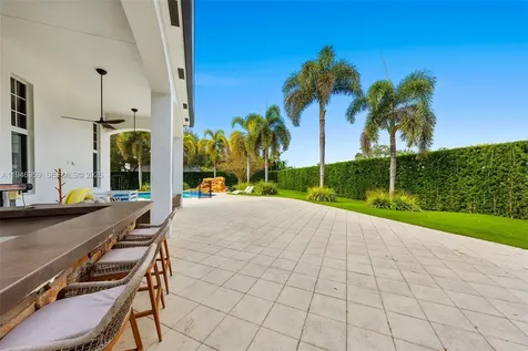 12401 N Stonebrook Circle Davie FL 33330