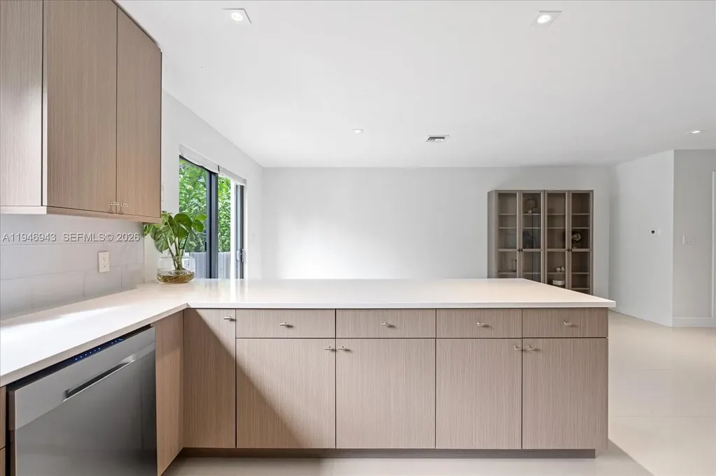 806 SW 29th Street Fort Lauderdale FL 33315