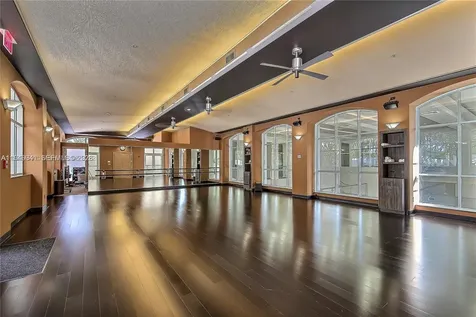 21205 NE 37th Avenue Aventura FL 33180