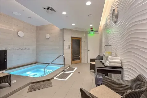 21205 NE 37th Avenue Aventura FL 33180