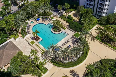 21205 NE 37th Avenue Aventura FL 33180