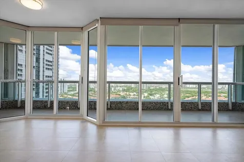 21205 NE 37th Avenue Aventura FL 33180