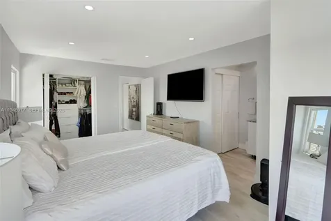 15481 SW 47th Terrace Miami FL 33185
