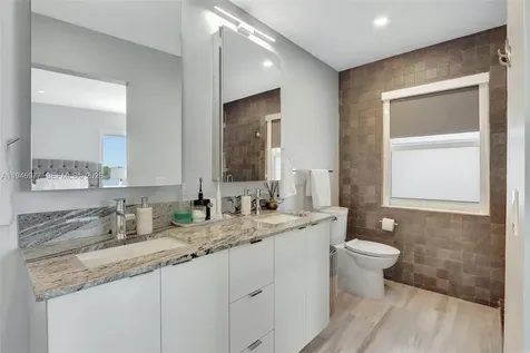 15481 SW 47th Terrace Miami FL 33185