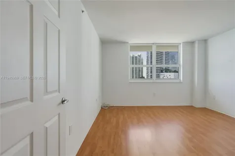 1155 Brickell Bay Drive Miami FL 33131