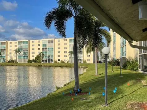 121 SE 3rd Avenue Dania Beach FL 33004