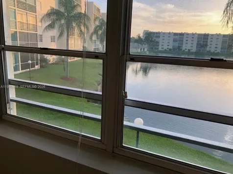 121 SE 3rd Avenue Dania Beach FL 33004