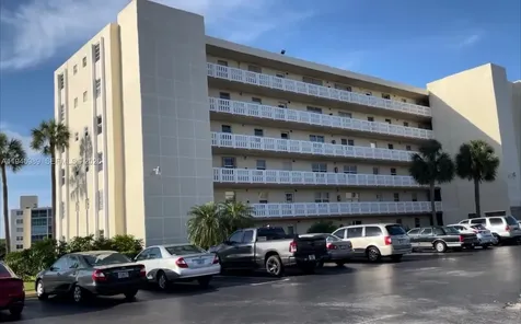 121 SE 3rd Avenue Dania Beach FL 33004