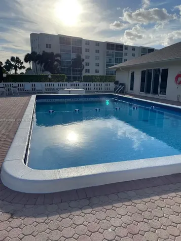 121 SE 3rd Avenue Dania Beach FL 33004