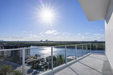3319 N Ocean Drive Hollywood FL 33019
