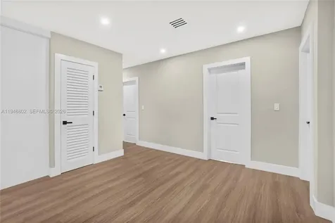 1151 NW 45th Street Miami FL 33127