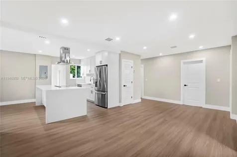 1151 NW 45th Street Miami FL 33127