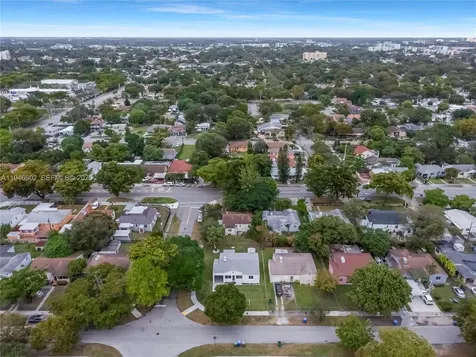 1151 NW 45th Street Miami FL 33127