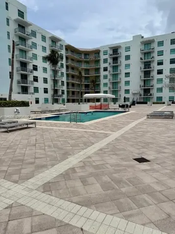 140 S Dixie Highway Hollywood FL 33020