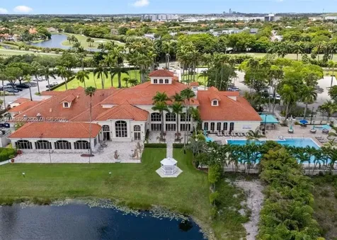 4944 NW 102nd Avenue Doral FL 33178