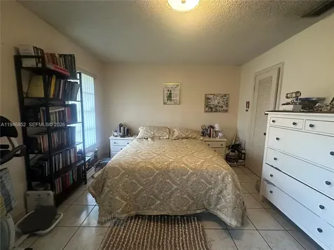 5965 NW 200th Street Hialeah FL 33015