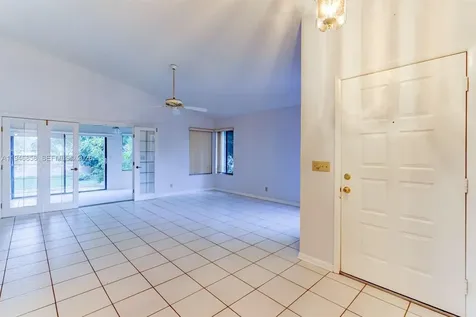 3800 NW 19th Street Coconut Creek FL 33066
