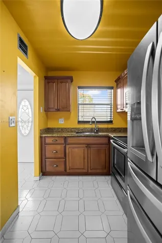 2811 N Pine Island Road Sunrise FL 33322