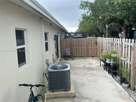 484 NE 4th Avenue Florida City FL 33034