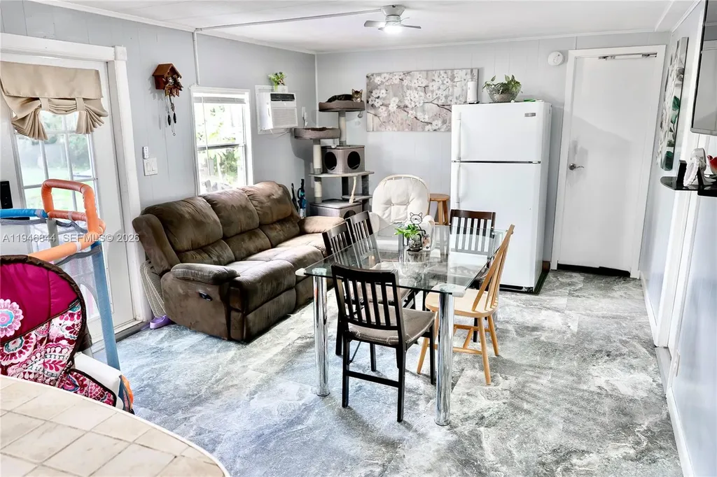 12405 SW 5th Street Fort Lauderdale FL 33325