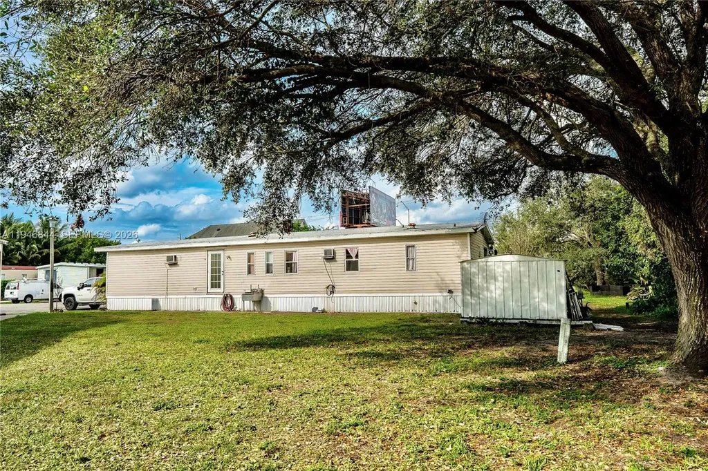 12405 SW 5th Street Fort Lauderdale FL 33325