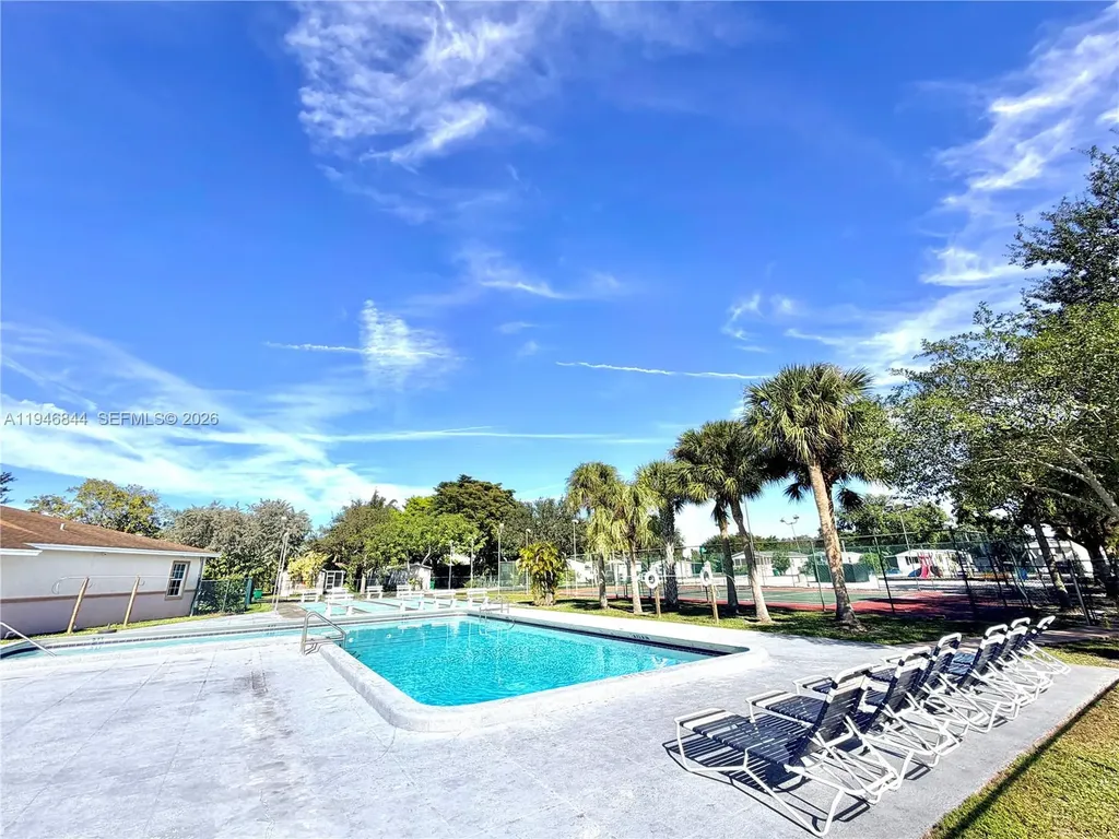 12405 SW 5th Street Fort Lauderdale FL 33325