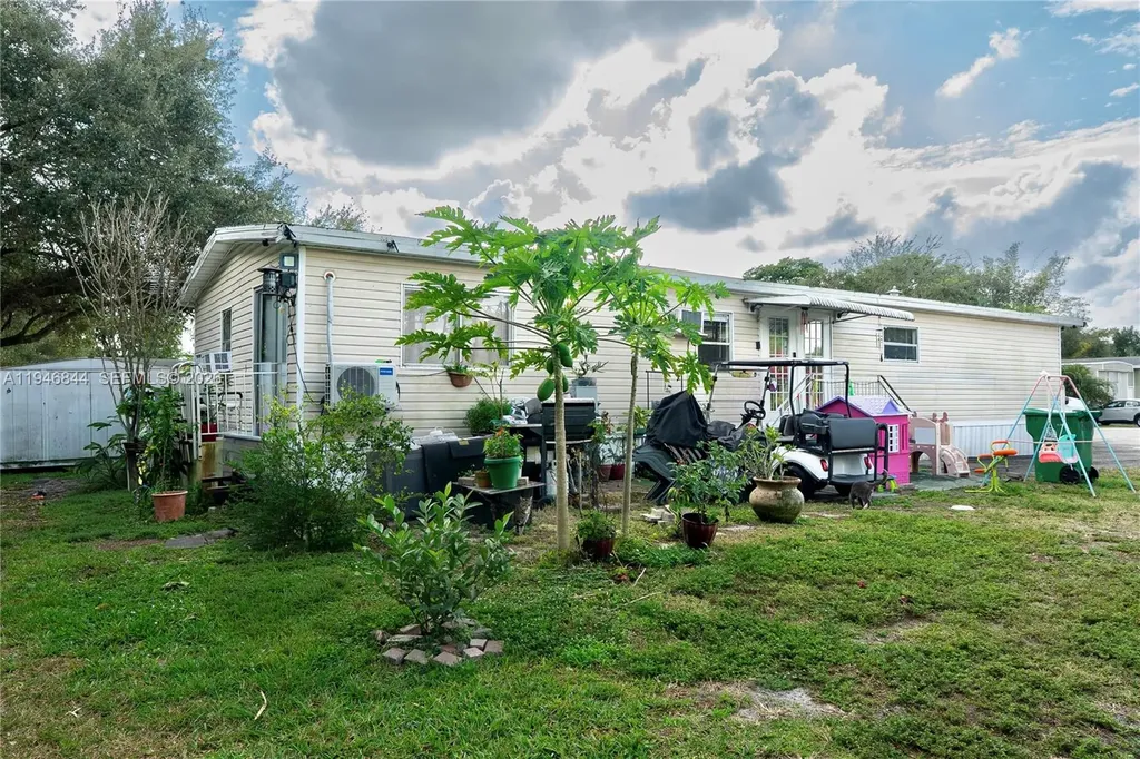 12405 SW 5th Street Fort Lauderdale FL 33325