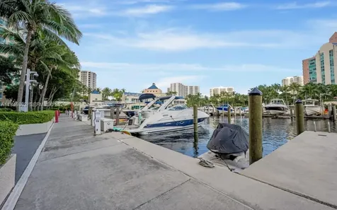 3330 NE 190th Street Aventura FL 33180