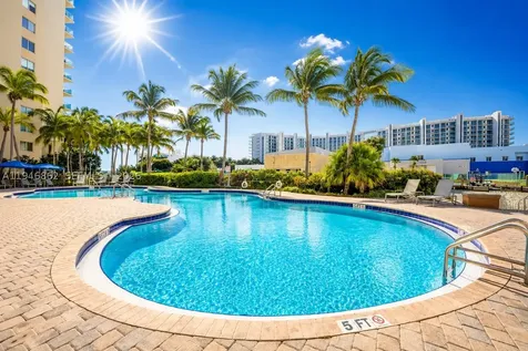 3330 NE 190th Street Aventura FL 33180