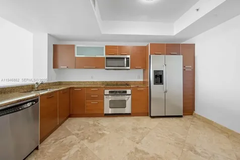3330 NE 190th Street Aventura FL 33180
