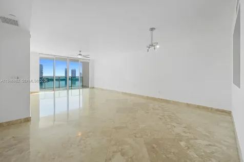 3330 NE 190th Street Aventura FL 33180