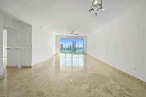 3330 NE 190th Street Aventura FL 33180