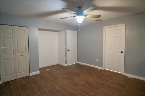 2421 SW 84th Terrace Miramar FL 33025