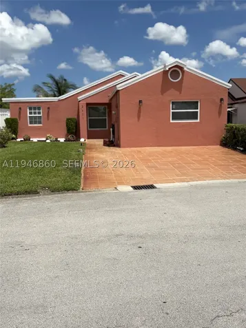 2421 SW 84th Terrace Miramar FL 33025