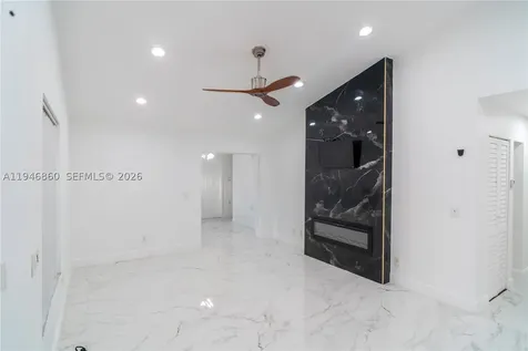 2421 SW 84th Terrace Miramar FL 33025