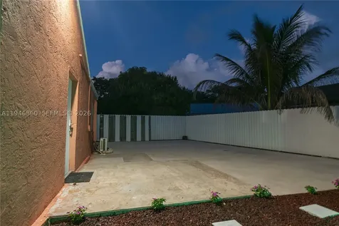 2421 SW 84th Terrace Miramar FL 33025